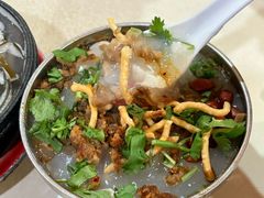 -刚砂锅鸡丝米线