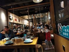 大堂-九锅一堂酸菜鱼(新南凯德直营店)