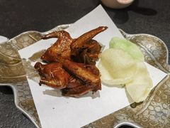 -蝴蝶里·粤菜·点心(滨江龙湖店)