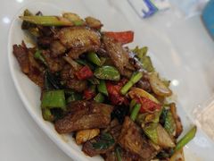 -覃记海鲜美食餐厅