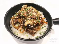 威克特肥牛饭-威克特披萨汉堡