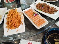 -何鲜菇火锅(大营盘店)