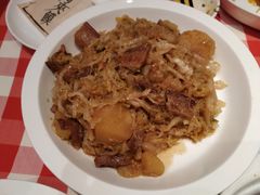 猪肉烩酸菜-西贝莜面村