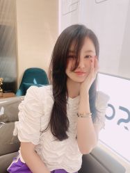 -变画·发型STUDIO