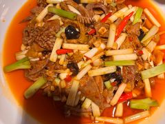 -万重锦·人文川菜馆(骡马市店)