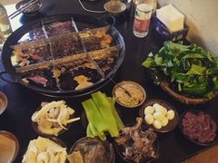 -岗上渣渣老火锅(两路口店)