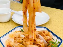 -东巴谷野生菌火锅餐厅