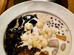 -RUXU入续糖水铺与包(卓悦中心店)