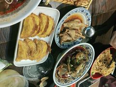 -爆炸头阿姨小四川正宗川味小吃(无任何分店)