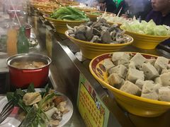 自助旋转火锅-食上东新街美食街区(民乐新都会店)