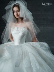 -拉瑞娜LaReine婚纱礼服高级定制