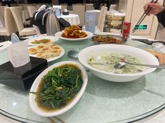 虾耙子炒菠菜-新洪记·丽久饭店(铁西店)