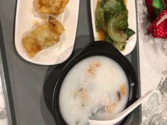 陈学记粥面-大食代美食广场(上海中心店)