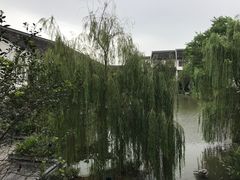 -梁鸿湿地丽笙度假酒店大堂吧