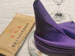 -皇冠明珠鱼翅楼(水上公园店)