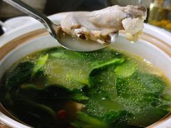 龙井茶香土鸡煲-随意茶庄·地道杭帮农家菜(梅家坞店)
