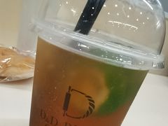 -顶东面包花园·生日蛋糕(世博店)