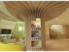 -上海青草地幼儿园