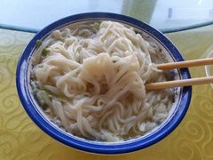 -雪湖煜辰鱼头老店(雪野湖店)