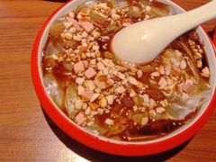 老闵特色椰香冰粉-老闵田螺馆·南昌市井菜·特色小吃(总店)