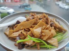 -鑫悦楼煎蟹·16年海鲜大排档