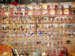 -猫的天空之城概念书店(杭州南宋御街店)