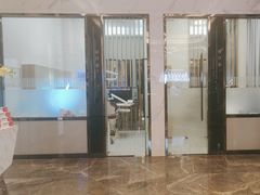 -粤港恒生口腔连锁(环球店)