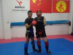 -龙飞散打搏击俱乐部