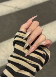 -赢韵美甲美睫瑞士净斑中心