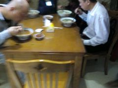 -邱芳粉店(迎宾大道旗舰店)