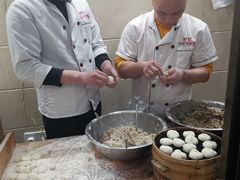 -舒小笼松针小笼包