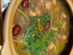 -邹开喜·炭炉鸡煲·海鲜火锅(虹口足球场店)