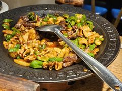 -聚鑫朋酸菜肥肠(文艺路口店)