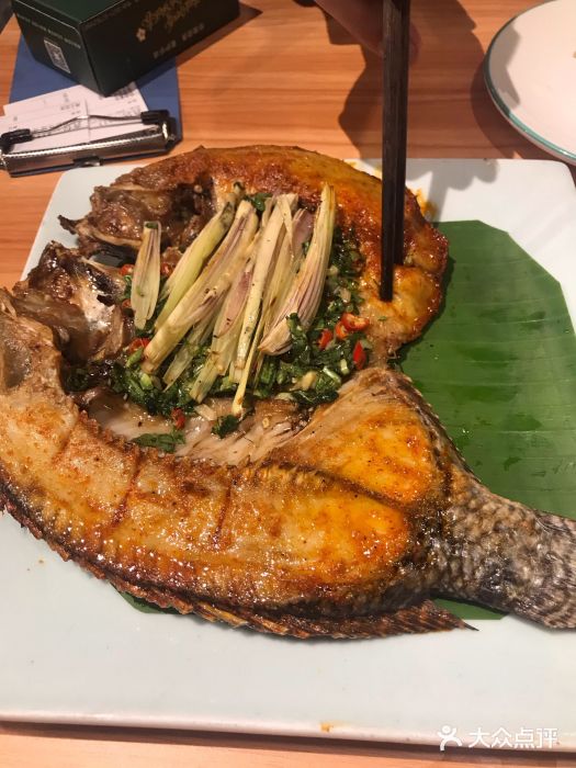 纳禾春(版纳傣味顺城店)香茅草烤鱼图片