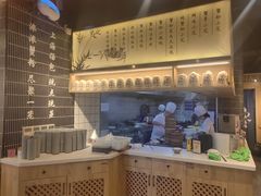 -馋三尺蟹粉小笼(人民广场店)