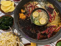 -财二舅火锅招待所