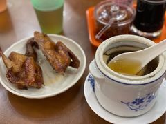 红烧乳鸽-煲煲掂风味煲仔饭餐厅(西区店)