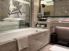 -上海宝华万豪酒店