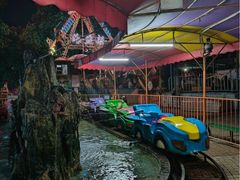 -顺德大良半月城游乐场