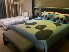 -成都保利公园皇冠假日酒店(熊猫基地店)