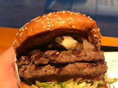 -The Habit Burger Grill 哈比特汉堡(复兴soho店)