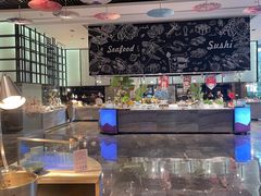 -飨食汇全日制餐厅·昆山皇冠假日酒店(九方店)
