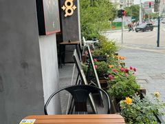 -8PINTS八品脱·日料·烧鸟·精酿小酒馆(莘庄店)