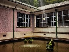-滴水洞景区