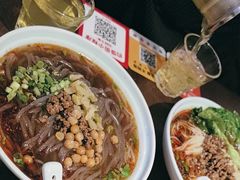 -全牛匠·乐山跷脚牛肉(西单华威约饭街店)