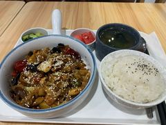 山城麻辣素香锅-轻蔬不用等·素食(江苏路店)