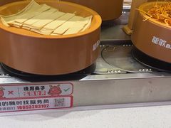 -龍歌自助小火锅(市南金茂湾店)