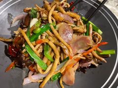 -十二饭点·川菜(北站圆融店)