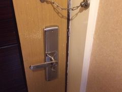 -地中海阳光大酒店(南昌红谷滩学府大道地铁站店)