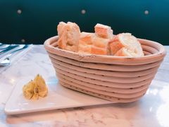 -La Mer Restaurant & Lounge